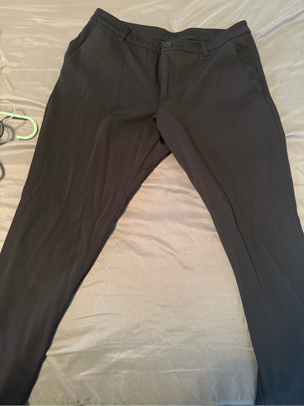 Into the Am men’s size 36 All Day Pants